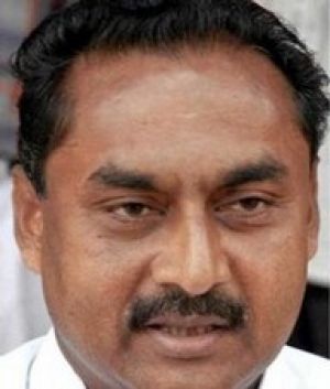 News Photo 1 - India - Samakaalikam - s pillai