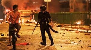 News Photo 1 - Singapore - Otta Nottathil - riot_indians_court