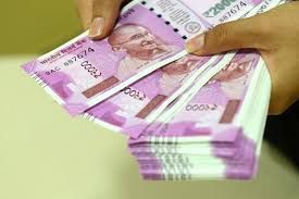 News Photo 1 - India - Finance - 31020184