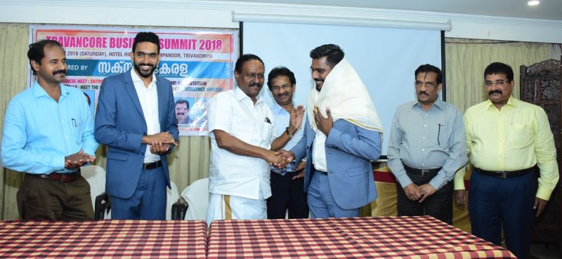 News Photo 2 - India - Otta Nottathil - best_motivational_trainer_awarded_jobin_s_kottaram