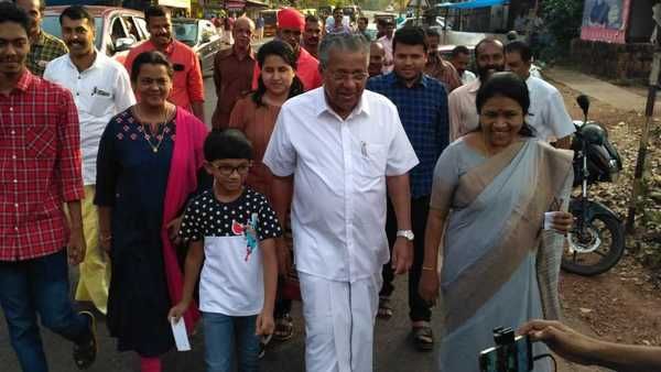 News Photo 1 - India - Otta Nottathil - 24420192elction