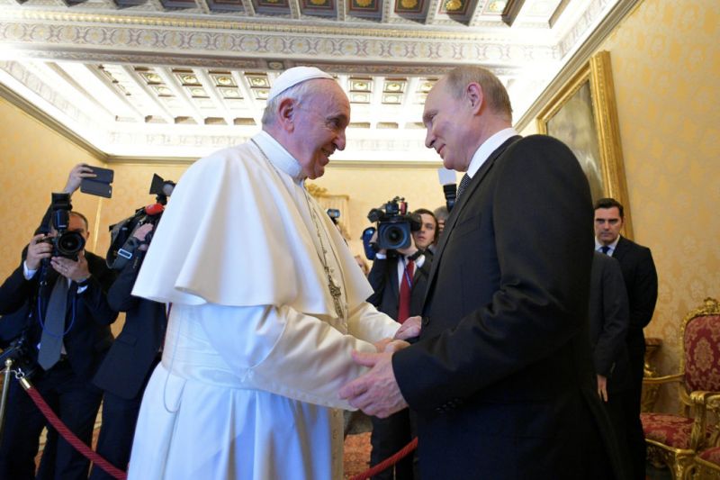 News Photo 1 - Europe - Otta Nottathil - 5720195pope