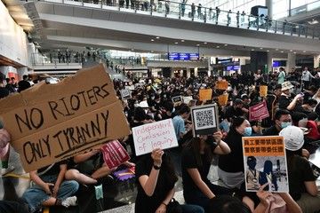 News Photo 1 - Other Countries - Otta Nottathil - 29720192hongkong