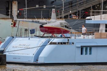 News Photo 2 - U.K. - Otta Nottathil - 18920198yacht
