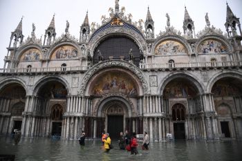 News Photo 4 - Europe - Otta Nottathil - 141120196flood