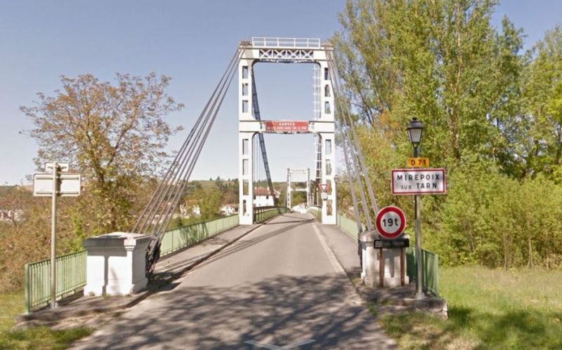 News Photo 1 - Europe - Otta Nottathil - bridge_collapsed_near_tulouse