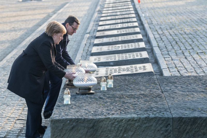 News Photo 1 - Germany - Otta Nottathil - 91220192nazi