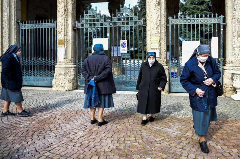 News Photo 1 - Europe - Otta Nottathil - 23320208italy