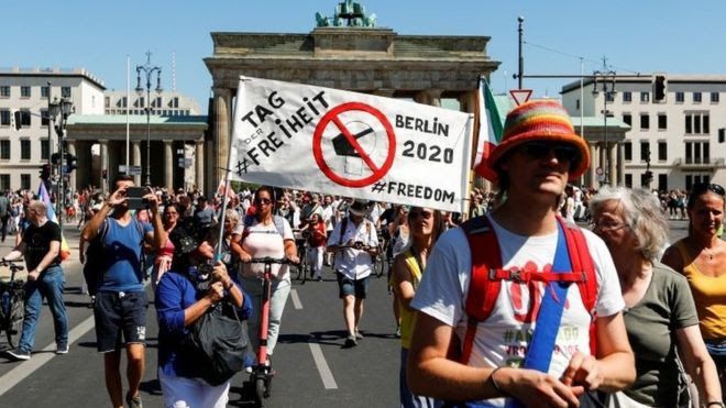 News Photo 1 - Germany - Otta Nottathil - 2820203protest