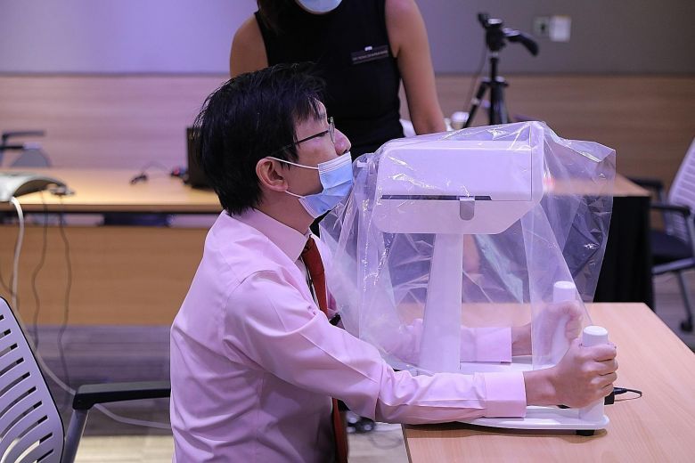 News Photo 1 - Singapore - Otta Nottathil - 22920205robo