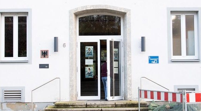 News Photo 1 - Germany - Otta Nottathil - thieves_steal_millions_customs_germany