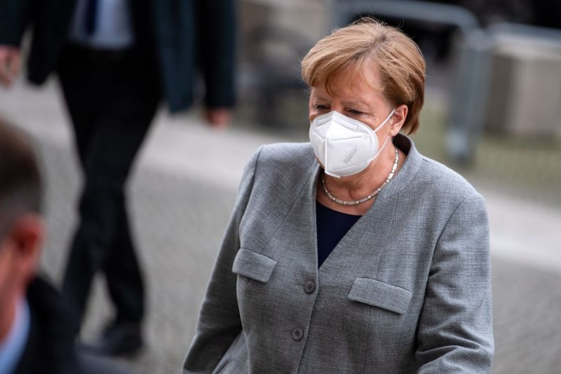 News Photo 1 - Germany - Otta Nottathil - 15120211merkel