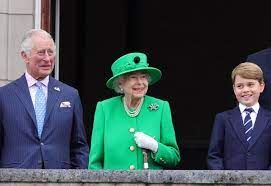 News Photo 1 - U.K. - Otta Nottathil - 8620225queen