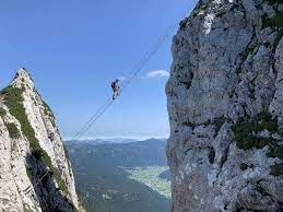 News Photo 1 - Europe - Otta Nottathil - stairway_to_heaven_accident