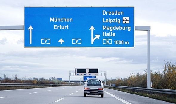 News Photo 1 - Germany - Otta Nottathil - new_driving_icence_rule_EU