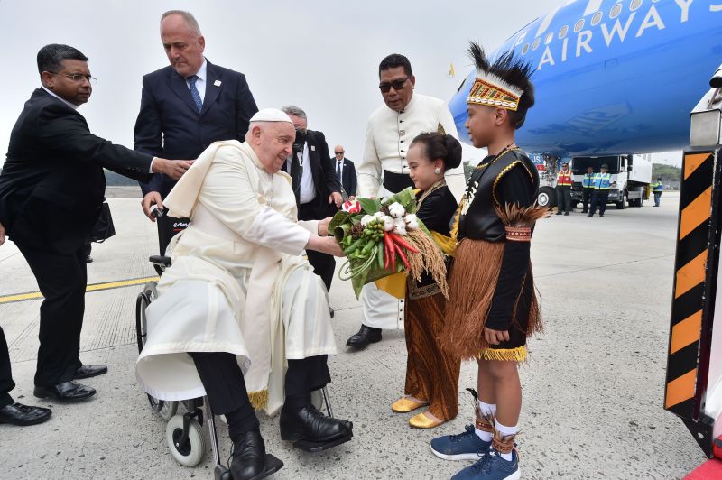 News Photo 1 - Europe - Otta Nottathil - pope_asian_tour