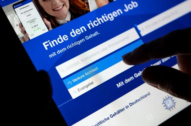 News Photo 1 - Germany - Otta Nottathil - germany_opportunity_difficulty