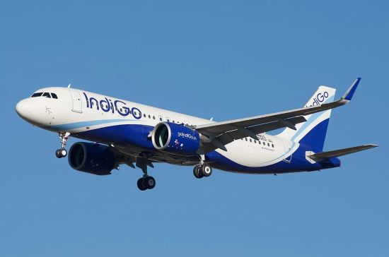 power_bank_on_fire_indigo_flight_emergency_landing_oct_11_2026