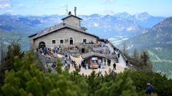 berchtesgarten_fire_kelsteinhaus_one_arrested_oct_24_2026