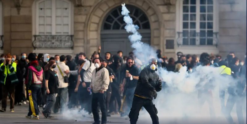 Europe - Otta Nottathil - new_demos_france_70000_police_sqad_on_duty_24_0ct_2026 News Photo 2 - Europe - Otta Nottathil - new_demos_france_70000_police_sqad_on_duty_24_0ct_2026